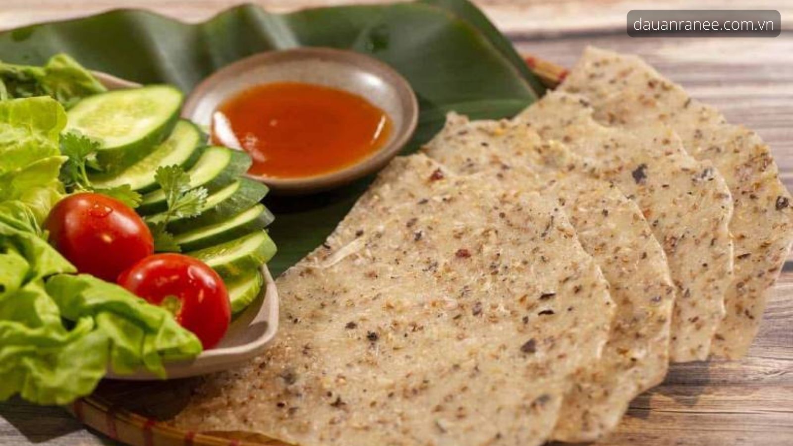 Bánh tráng nước dừa - Đặc sản Bình Định ngon nổi tiếng