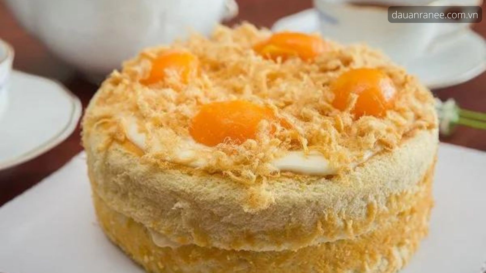 Bánh bông lan trứng muối hương vị đặc biệt - Mua đặc sản Vũng Tàu thơm ngon