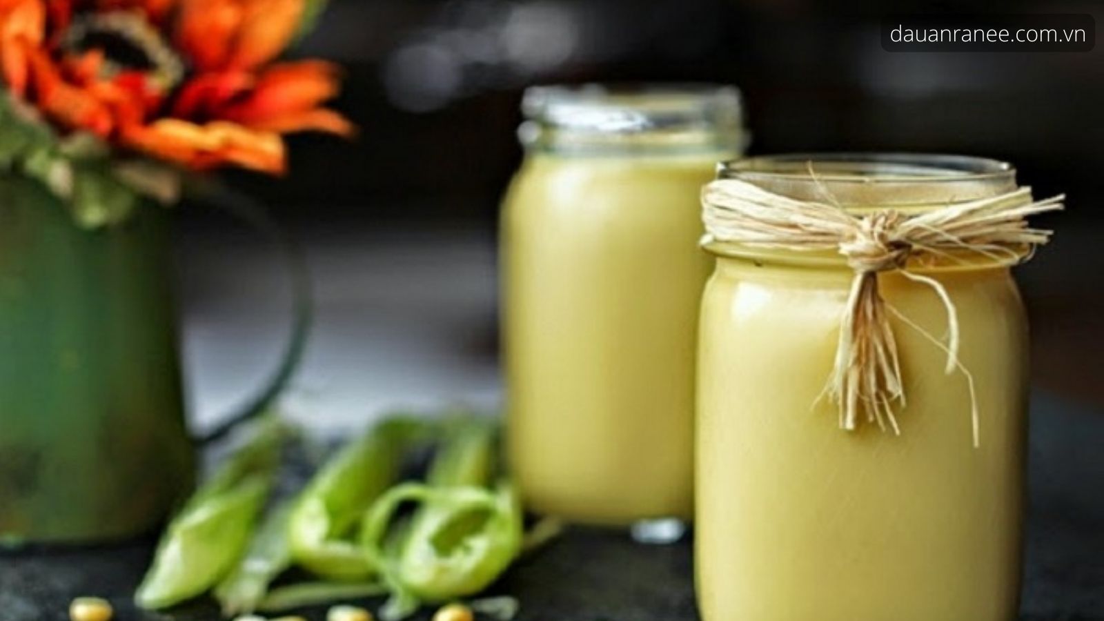 Cách làm sữa ngô hạt sen - Công thức làm sữa ngô ngon sánh mịn