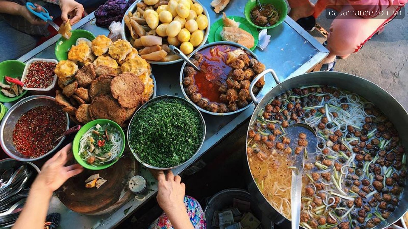 Bánh canh chả cá đặc sản Bình Thuận được yêu thích