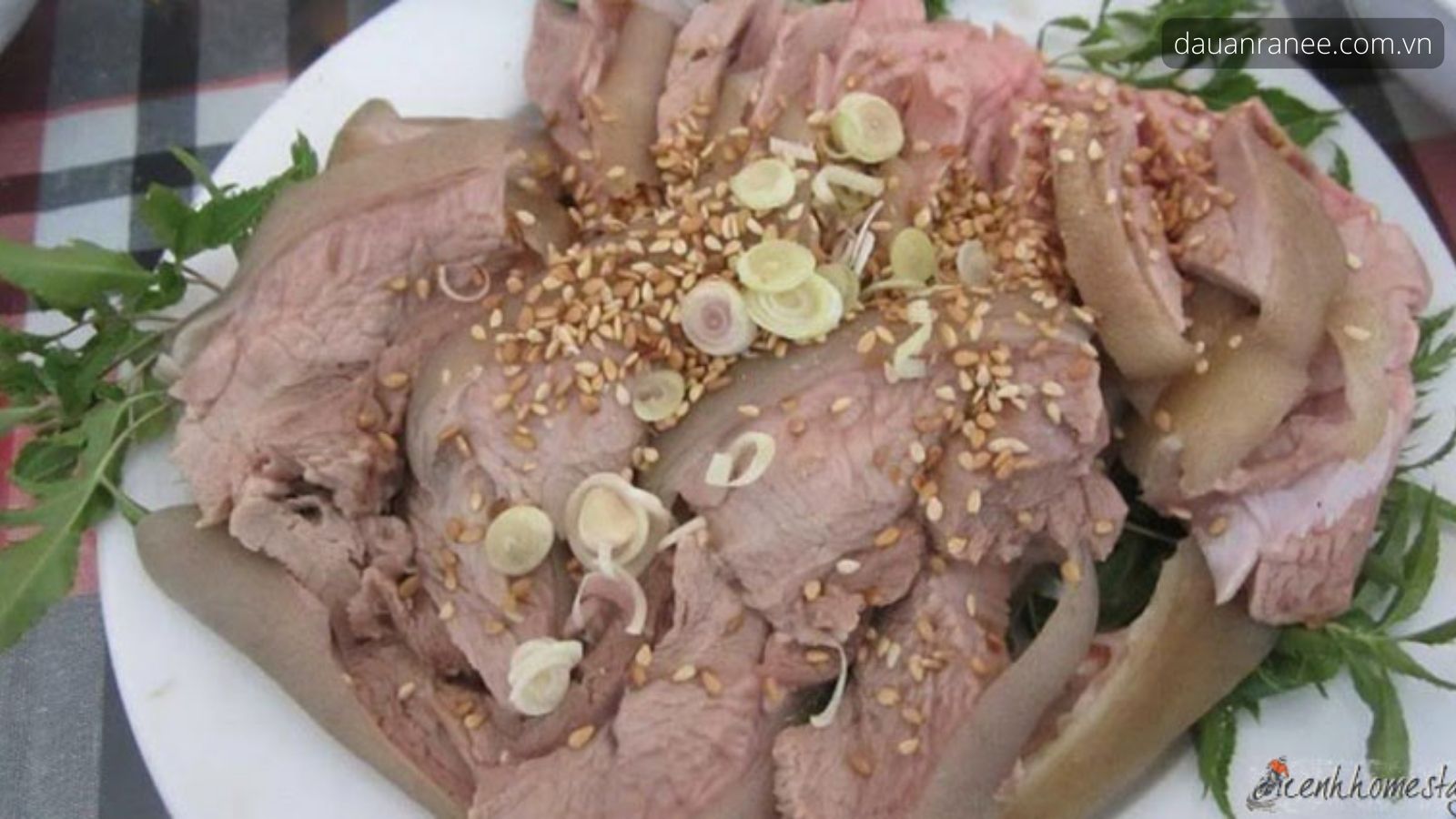 Đặc sản Hà Nam – Thịt dê núi làm quà khi du lịch đến Hà Nam